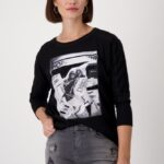 808152 - Round Neck T Shirt, Schwarz. $265.