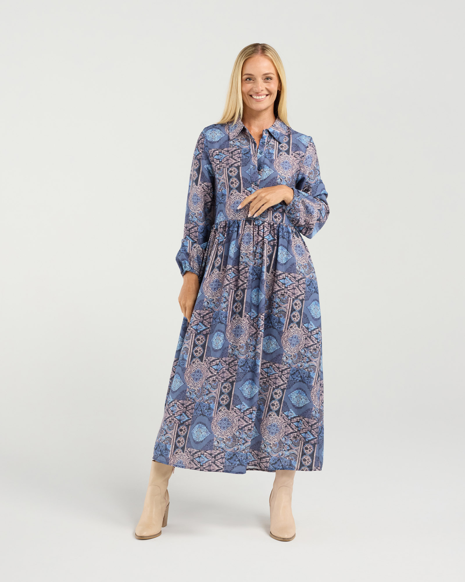 BWJ236_Skipper Blue Exotic Tile_1310985